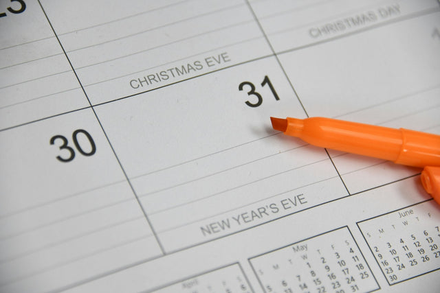 Calendar showing December 30 and 31 marked with an orange highlighter